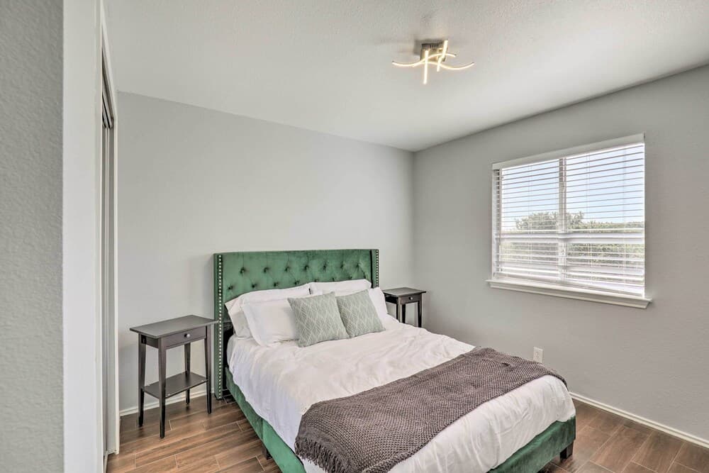 Spacious + Sunny Austin Home ~ 12 Mi to Dtwn!