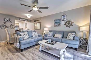 Renovated Gem w/ Pool Access: 1/4 Mi to Beach