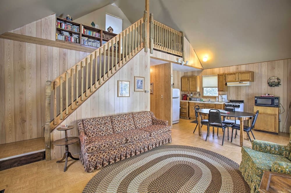 Secluded Irons Cabin w/ 5-acre Yard, Deck, Grill!