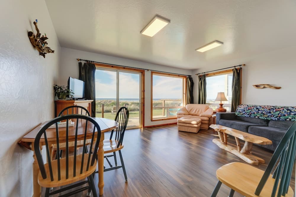 Sanderling Sea Cottages, Unit 13