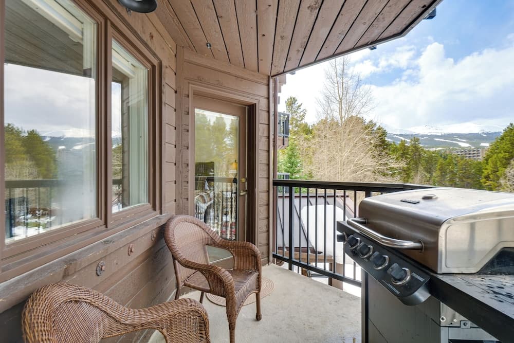 Hot Tub Access: Bright Breckenridge Condo