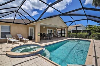 Bradenton Home w/ Lanai & Saltwater Pool/spa!