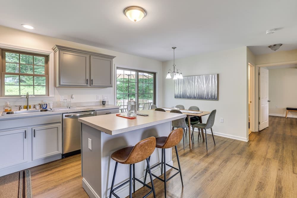 Pet-friendly Lebanon House w/ Lake Access!