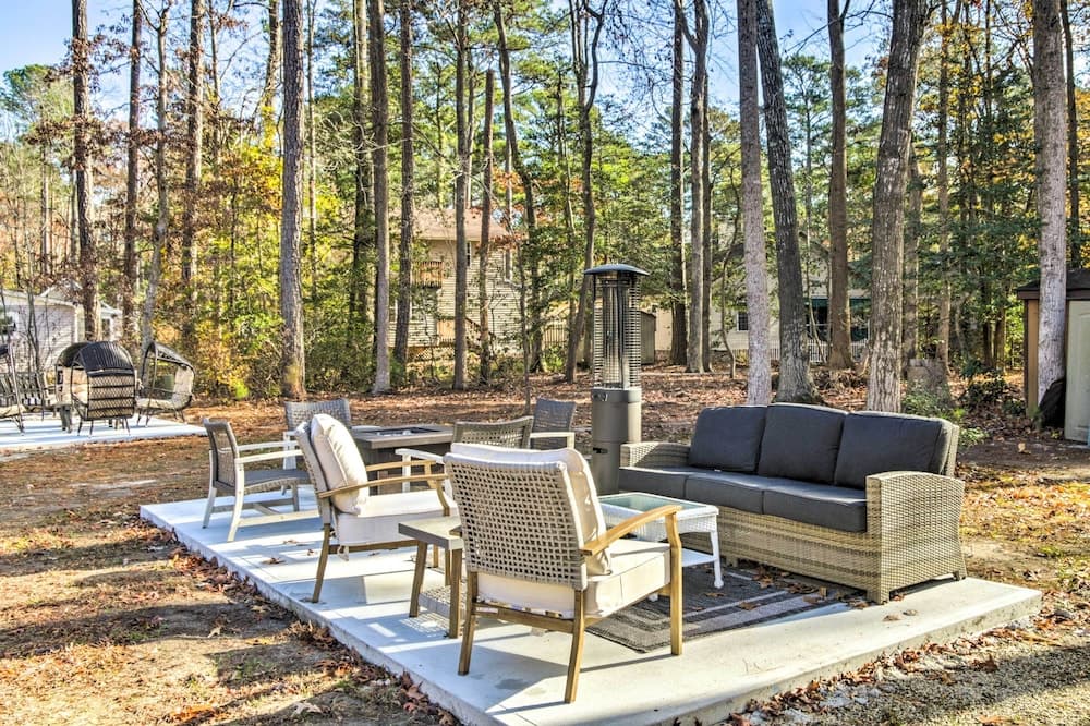 9 Mi to Ocean City Beaches: Retreat w/ Patio