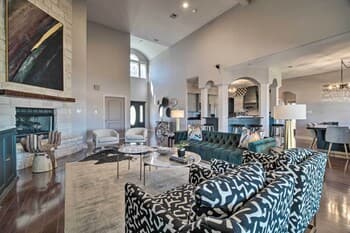 Luxurious Aggieland Retreat - 14 Mi to A&m!