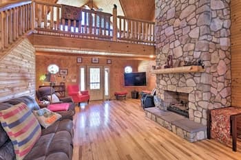 Pet Friendly Garnerland Home w/ Deck & Porch!