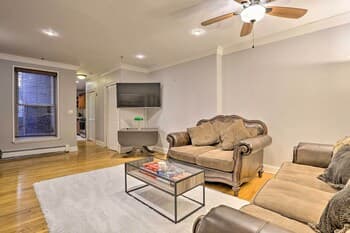 Hoboken Condo: Walk to Public Transit!