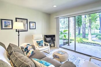 Walden Golf Course Condo Near Lake Conroe!