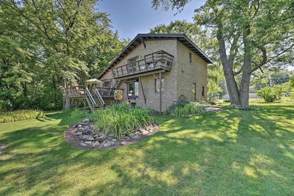 Brocton Escape: Skiing, Snowtubing, Hiking!