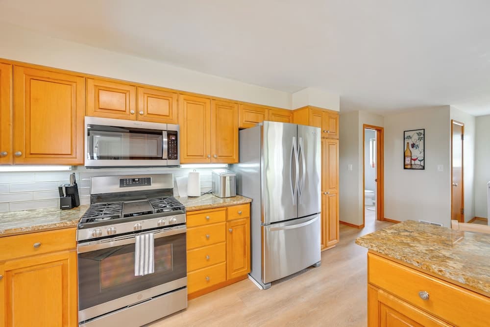 Family-friendly Yakima Escape w/ Yard & Pool!