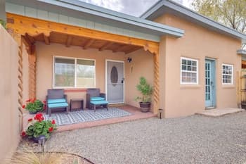 Charming Santa Fe Vacation Rental - Near Casino
