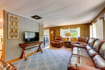 Steinhatchee Home w/ Grill & Screened-in Porch