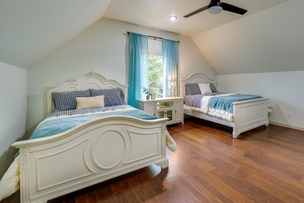 Bella Vista Vacation Rental on The Back 40 Trail!