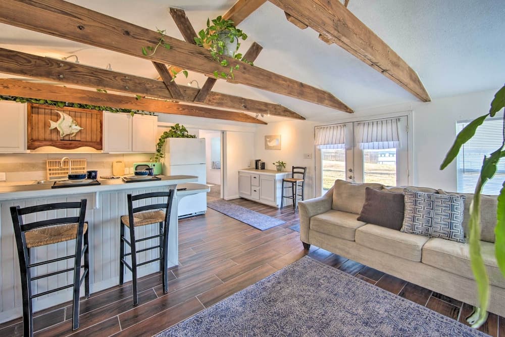 Water Views + Deck: Gun Barrel City Cottage!