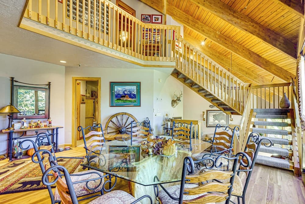 Park City Home: Hot Tub, Sauna & Deck w/ Mtn Views