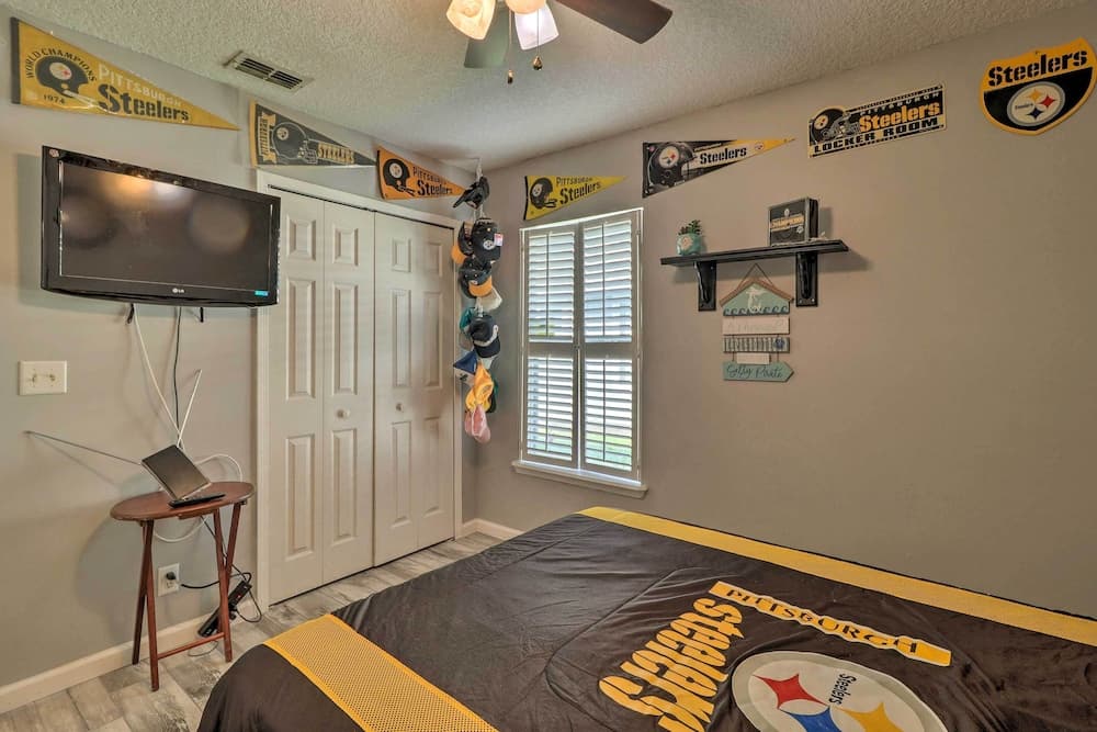 Jacksonville Home, Near Beach & Mayo Clinic!