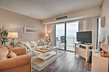 Oceanfront Garden City Beach Condo for Families!