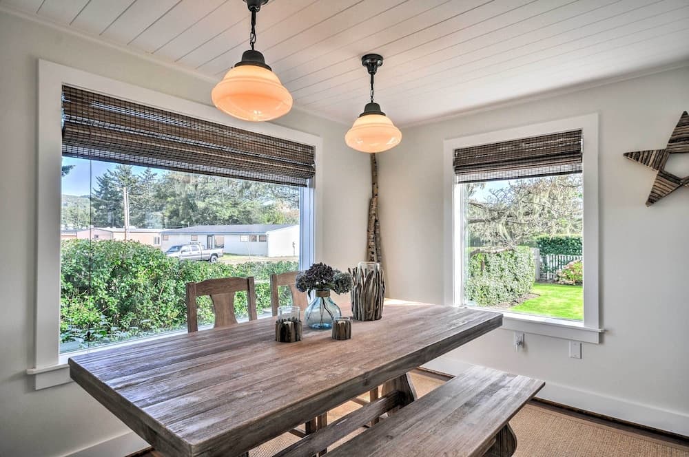 Waterfront Seaside Beach Home w/ Views & Hot Tub!