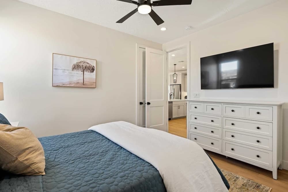 Somewhere On A Beach 5 Bedroom Townhouse