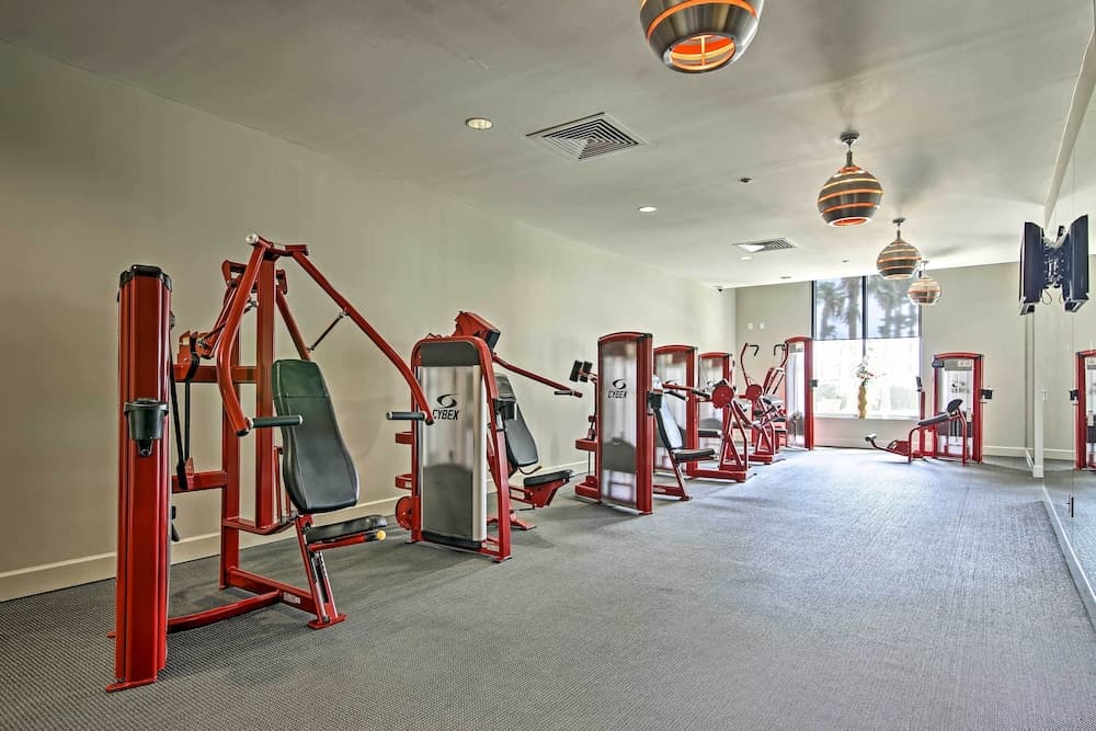 South Padre Island Retreat w/ Beach Access!