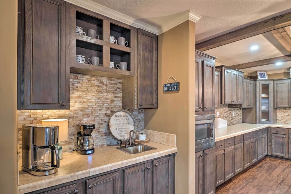 Waterfront Louisiana Vacation Rental w/ Dock!