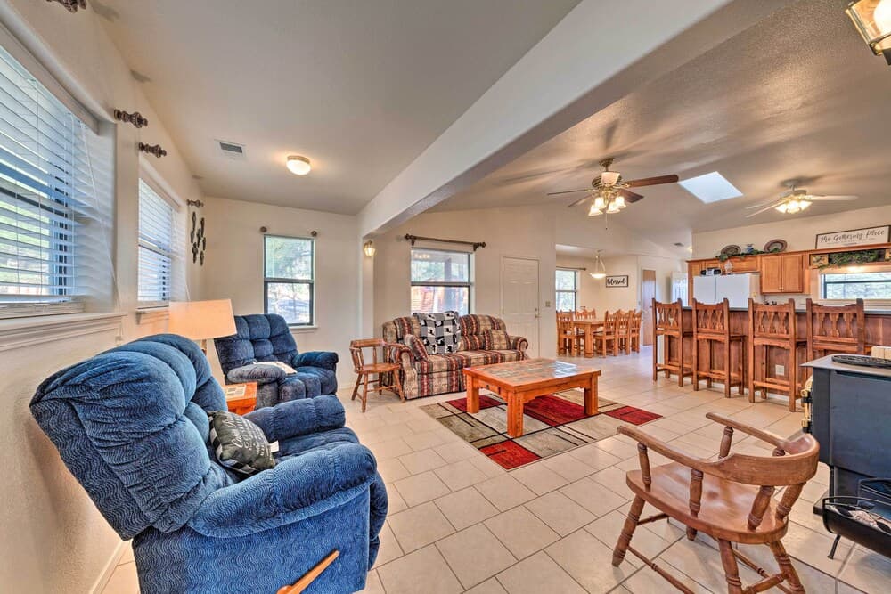 Spacious Ruidoso Cabin < 3 Mi to Downtown!