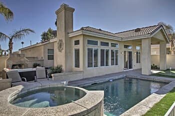 Country Club Home w/ Pool & Spa, 2 Mi to Coachella