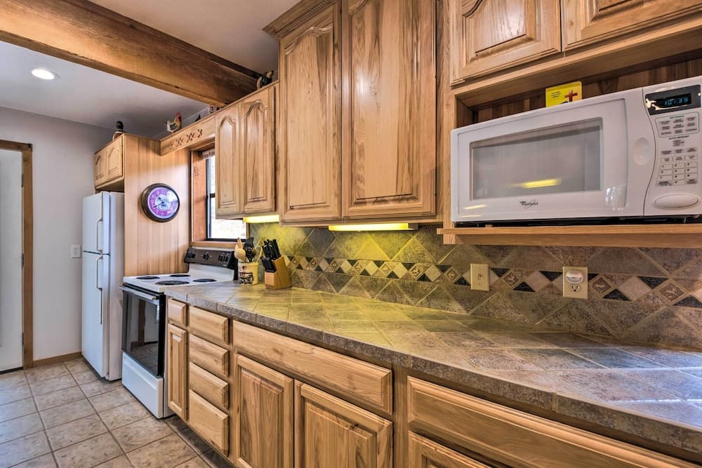 Alto Home w/ Deck & Views ~ 15 Mi to Ski Apache!