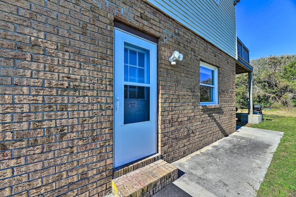 'hannah's Place' - Quaint & Cozy Apt by the Beach!