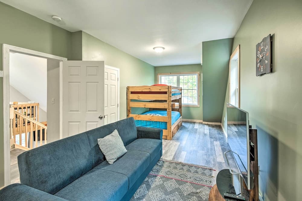 Secluded New Durham Home w/ Mtn & Lake Views!