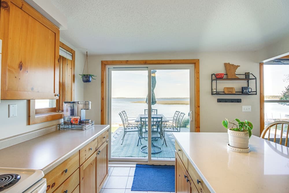 Lake Mary Cottage w/ Private Beach & Boat Dock