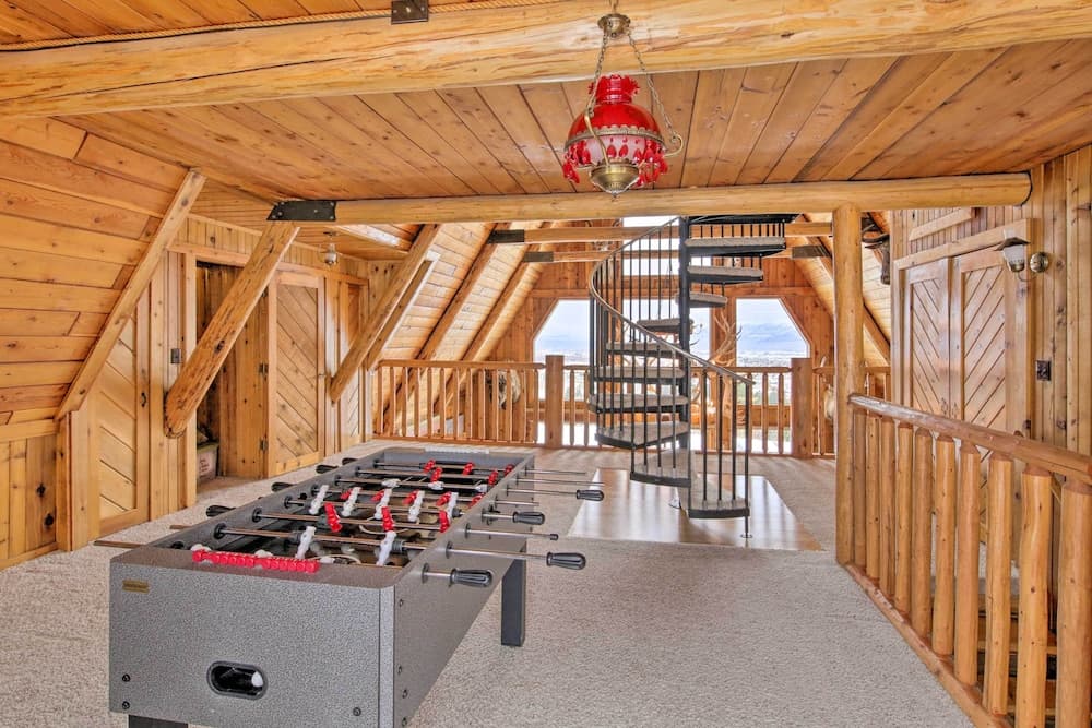 A-frame Home w/ Breathtaking Views & Hot Tub!