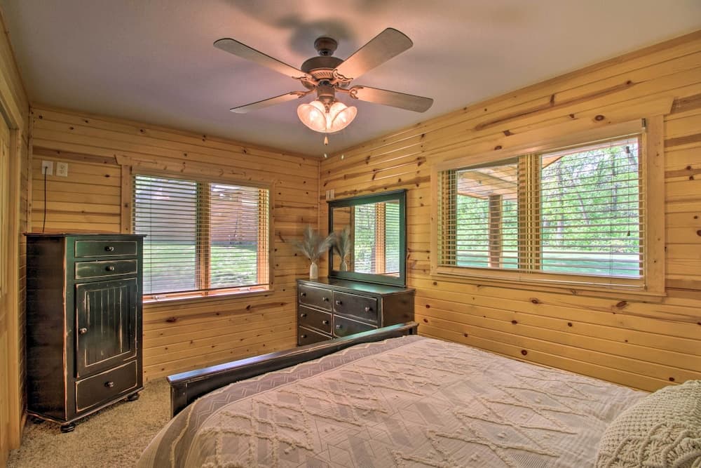 Stunning Crosslake Cabin w/ Deck and Lake Views!