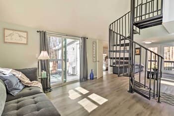 Tobyhanna Home w/ Spacious Yard & Fire Pit!