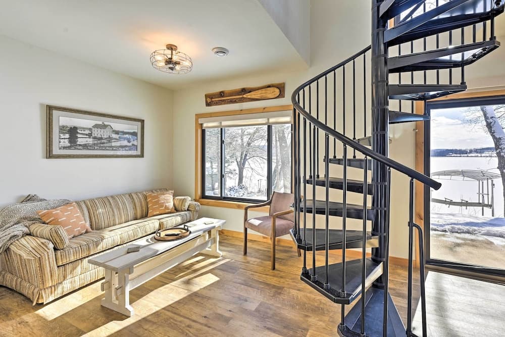 Happys Haven Cabin w/ Gas Grill & Fire Pit!