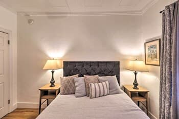 Charming Downtown Home - Walk to Main Street