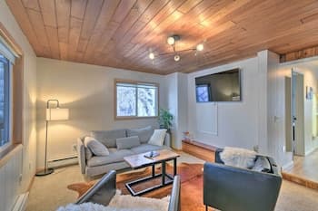 Anchorage Home: On-site Creek & Trail Access!