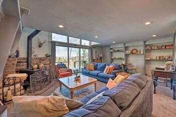 Stunning Cabin Retreat < 16 Mi to Park City!