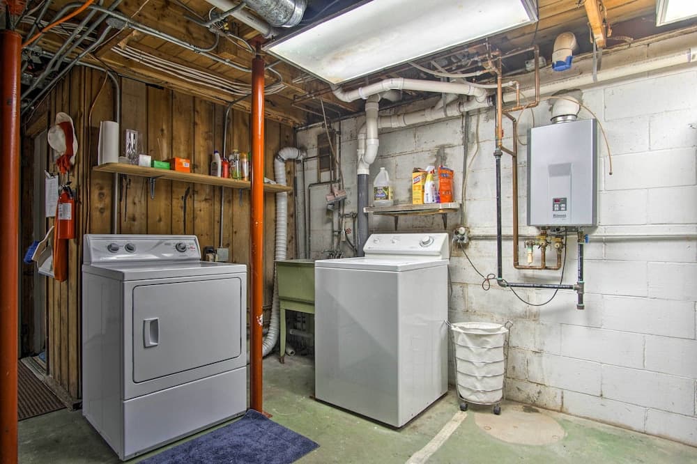 Lakefront Montague Cottage w/ Deck & Beach!