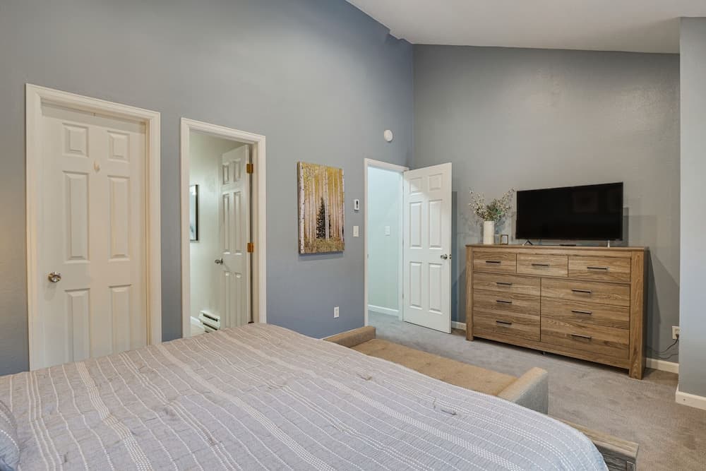 Updated Townhome Near Main Street, 10 Mi to Breck!