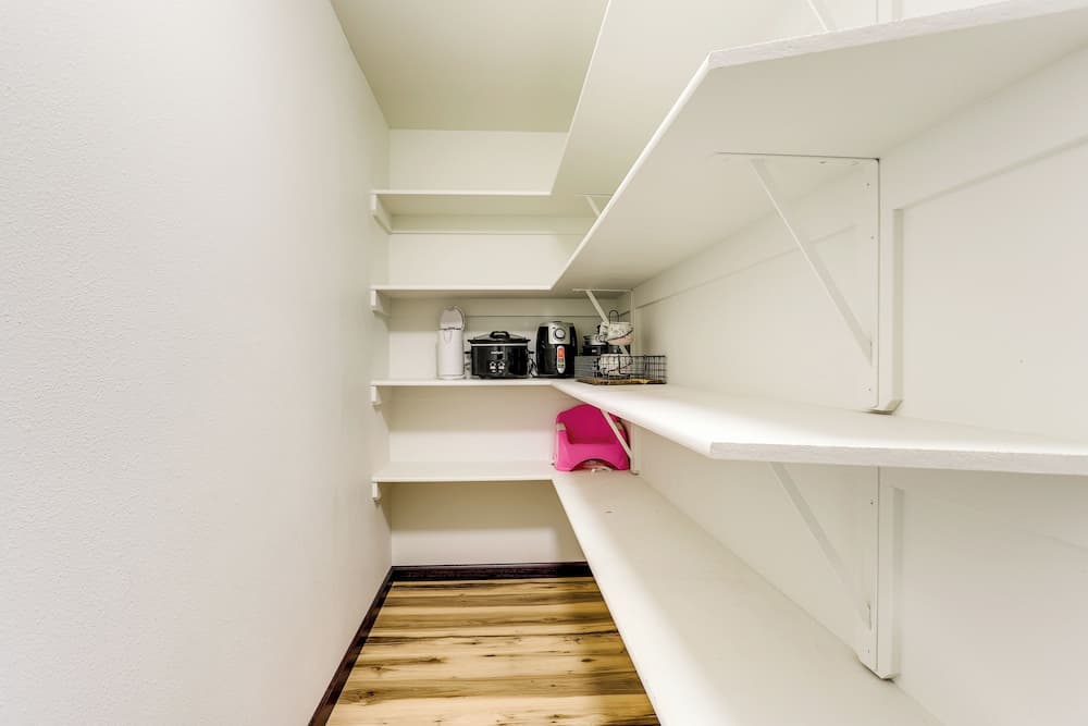 Spacious Wasilla Home ~ 1 Mi to Boat Launch!