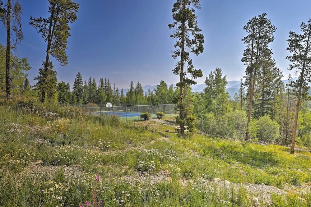 3 Mi to Winter Park Resort: Cozy Ski Condo