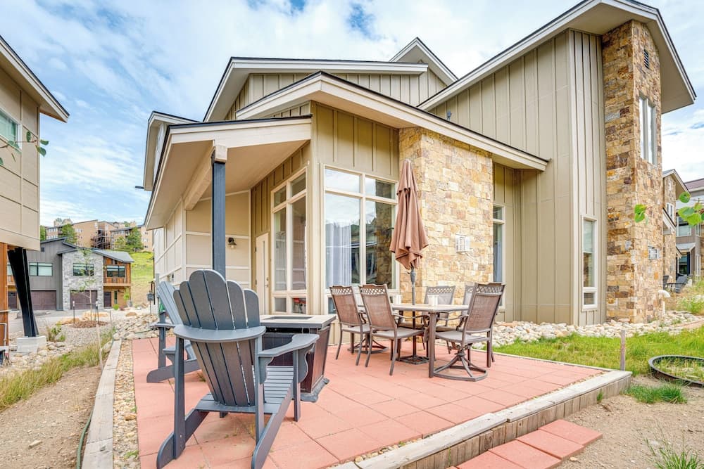 Steps to Conquest Ski Lift: Granby Home w/ Grill