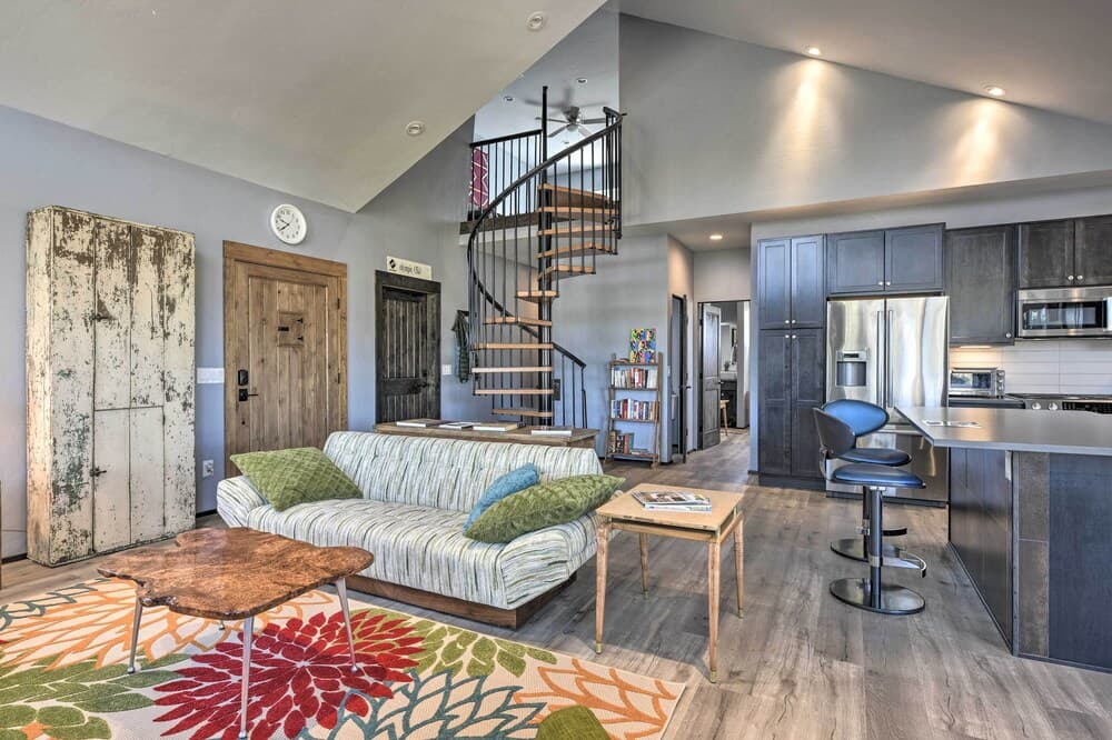 Lake Pagosa Home w/ Hot Tub & Mtn/lake Views!