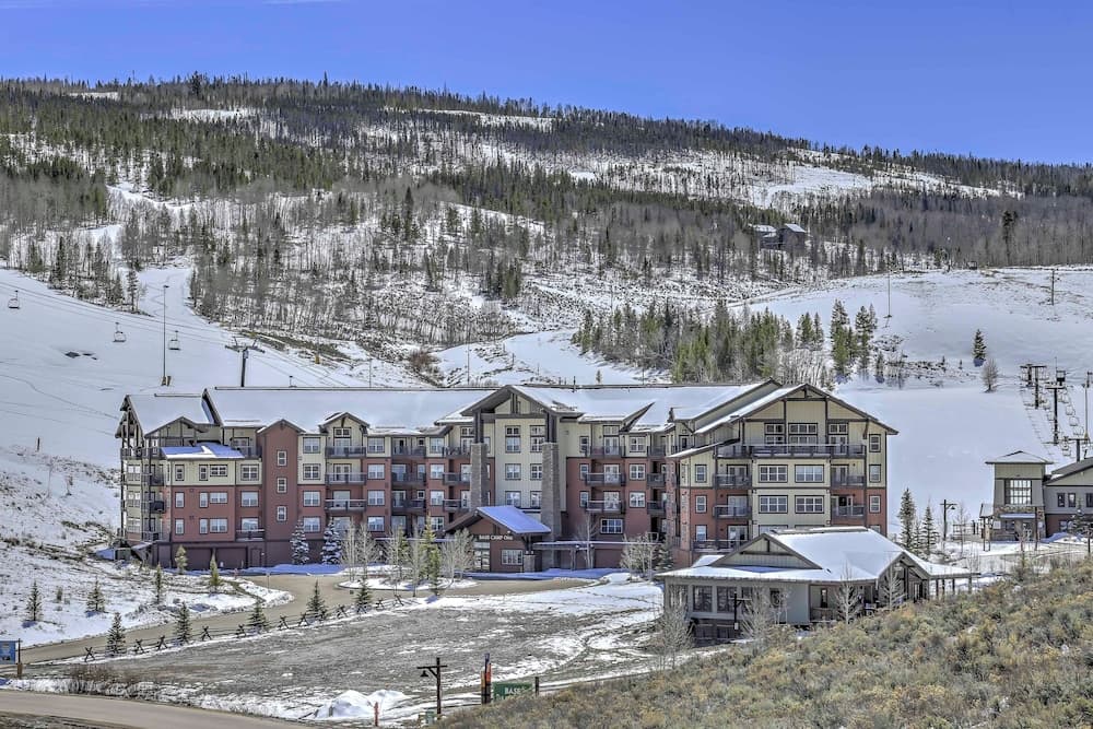 Granby Ranch Condo w/ Balcony: 1 Mi to Lake Granby