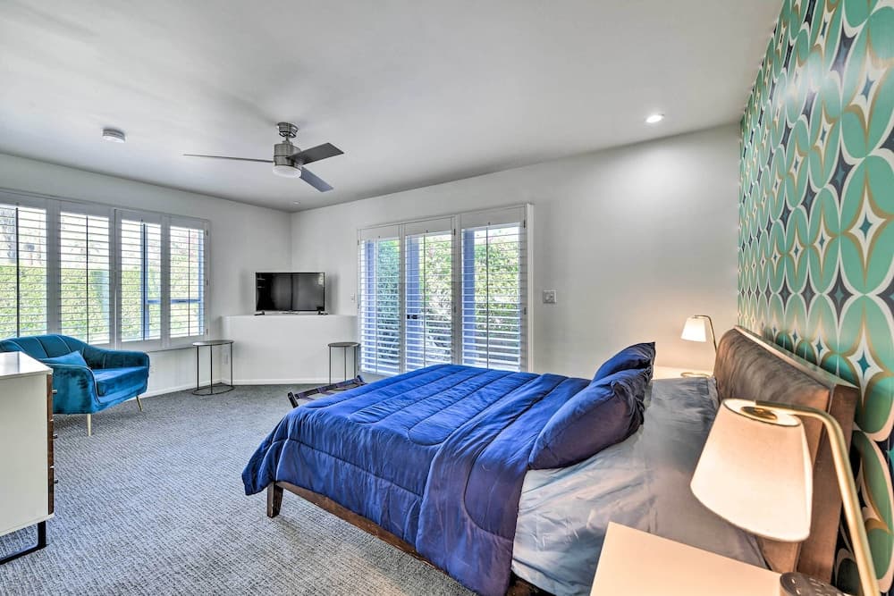 Luxe Palm Springs Home w/ Backyard Oasis!