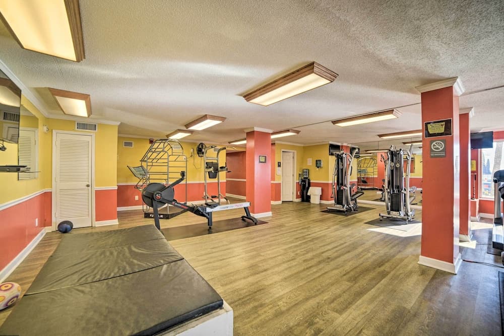 Beachfront PCB Escape w/ Free Beach Chair Services