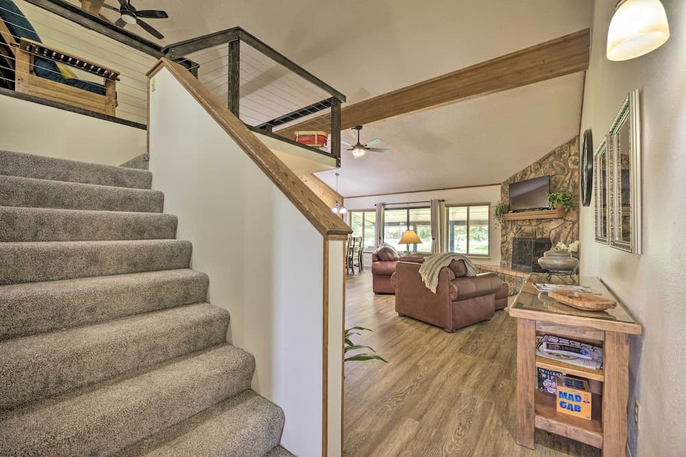 Pagosa Springs Townhome ~ 4 Miles to Hot Springs!