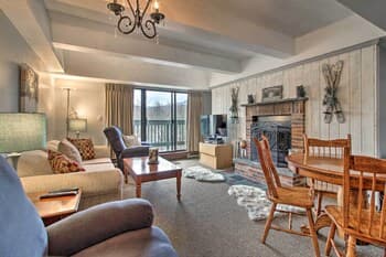 Skiers Retreat w/ Amenities, Walk to Chairlifts!
