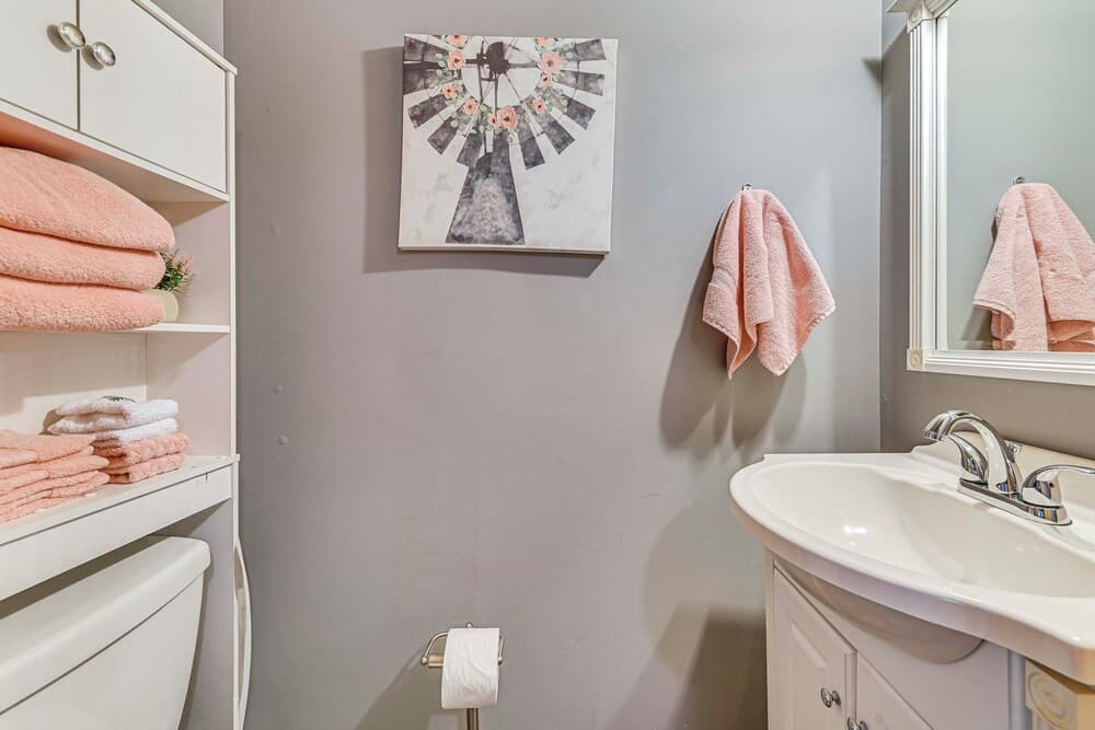 Cottage < 8 Mi to Gore Mountain in Bakers Mill!